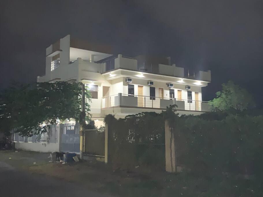 Lee'S Apartment Dumaguete City Экстерьер фото