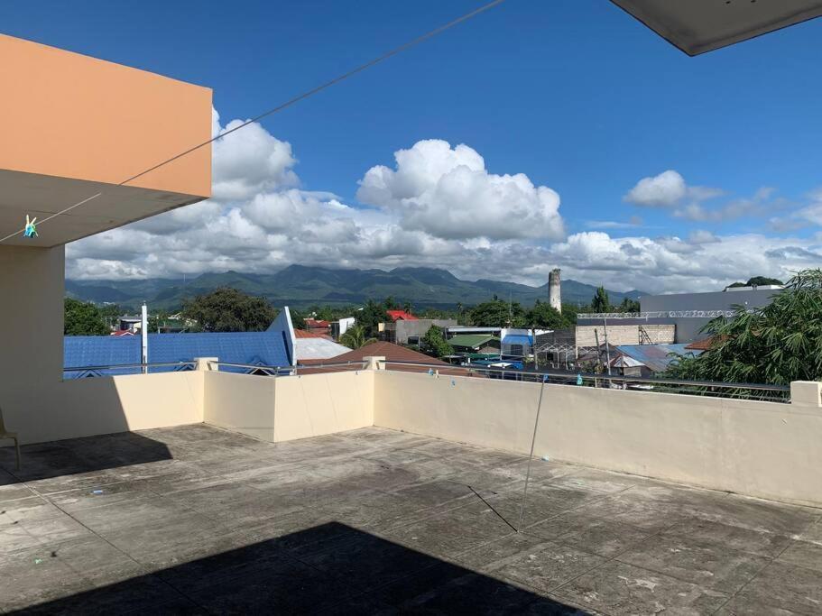 Lee'S Apartment Dumaguete City Экстерьер фото